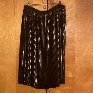 Ava & Viv Size X Black and Gold Shimmer Midi Skirt
